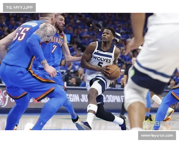 雷霆残阵遭雄鹿压制 霍姆格伦护框数据揭示防守体系短板 雷霆残阵遭雄鹿压制 霍姆格伦护框数据揭示防守体系短板